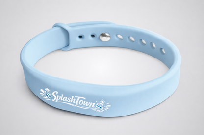 Una foto di un braccialetto in silicone con NFC e design personalizzato di JM Band®