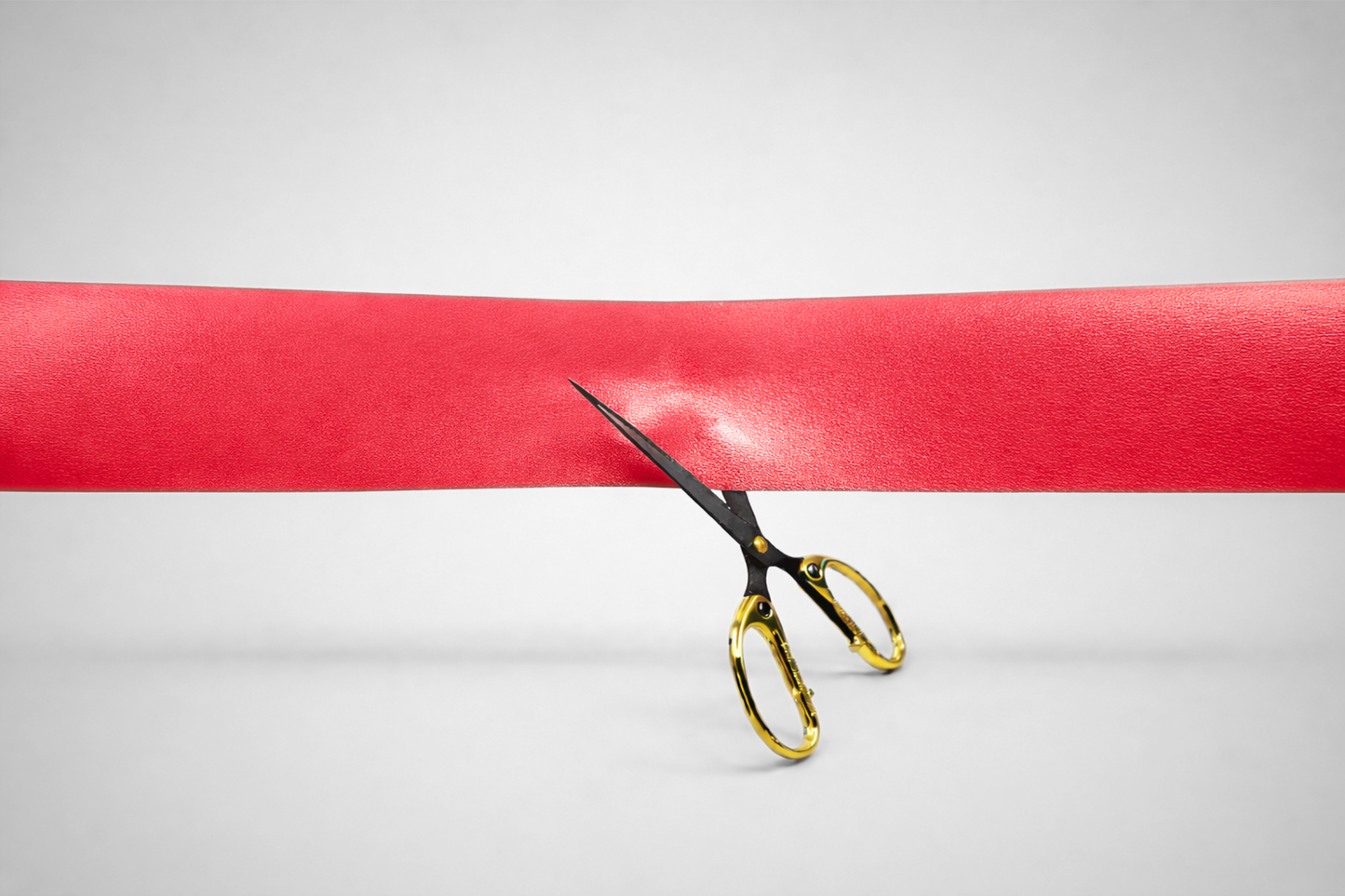 Nastri colorati di inaugurazione senza stampa