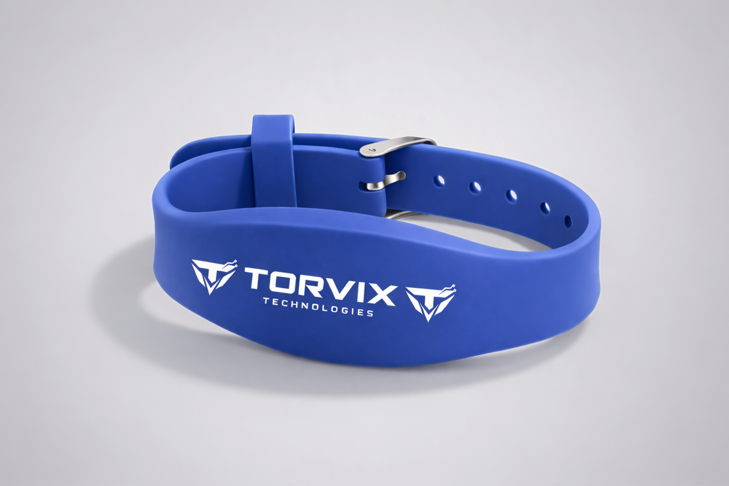 Braccialetto in silicone blu con NFC, modello JM11, di JM Band®.